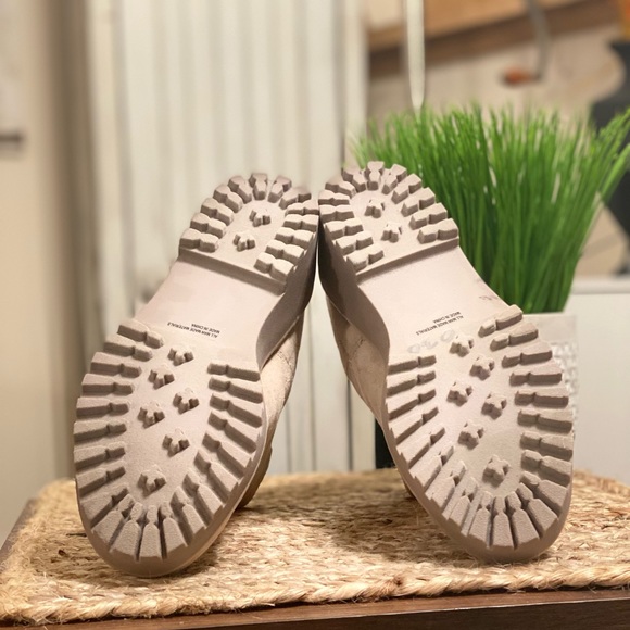 DV by Dolce Vita - Picture 3 of 3